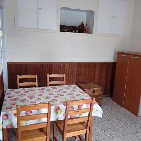 Appartamento Rocca Fiorita - Bilocale Con Spazio Esterno, Parcheggio Sotto Casa
