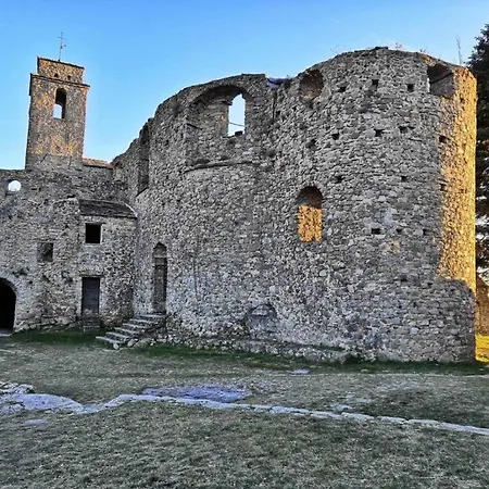 Rocca Fiorita - Bilocale con spazio esterno, parcheggio sotto casa Appartamento