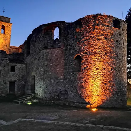 Rocca Fiorita - Bilocale con spazio esterno, parcheggio sotto casa Appartamento *