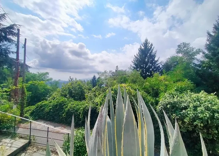 Apartment Rocca Fiorita - Casetta Indipendente Con Giardino E Parcheggio Baiardo